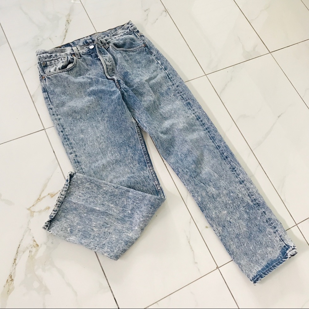 Vintage Levi 501 high rise jeans USA 29” waist